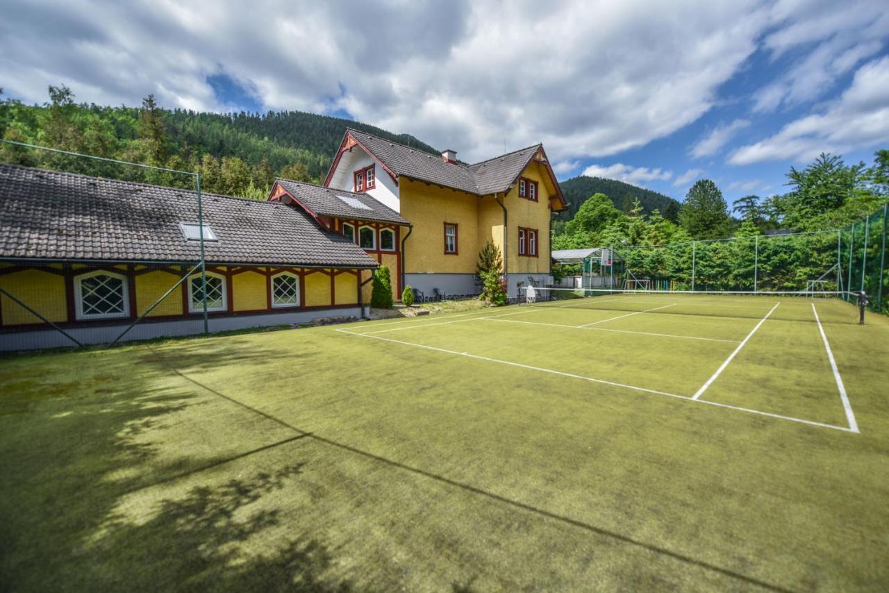 Vila Maria Hotel Tatranska Kotlina Luaran gambar